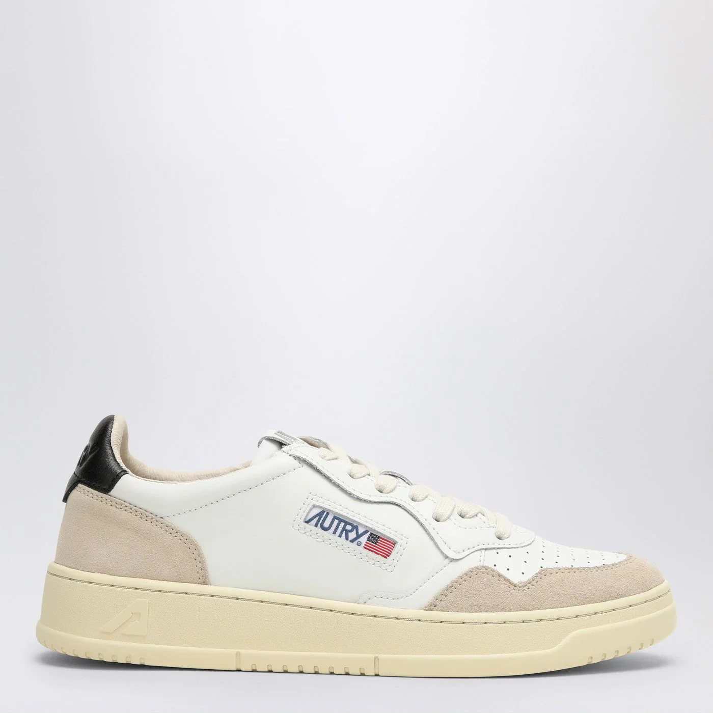 Autry Medalist Trainer In White/Black Leather And Suede Men