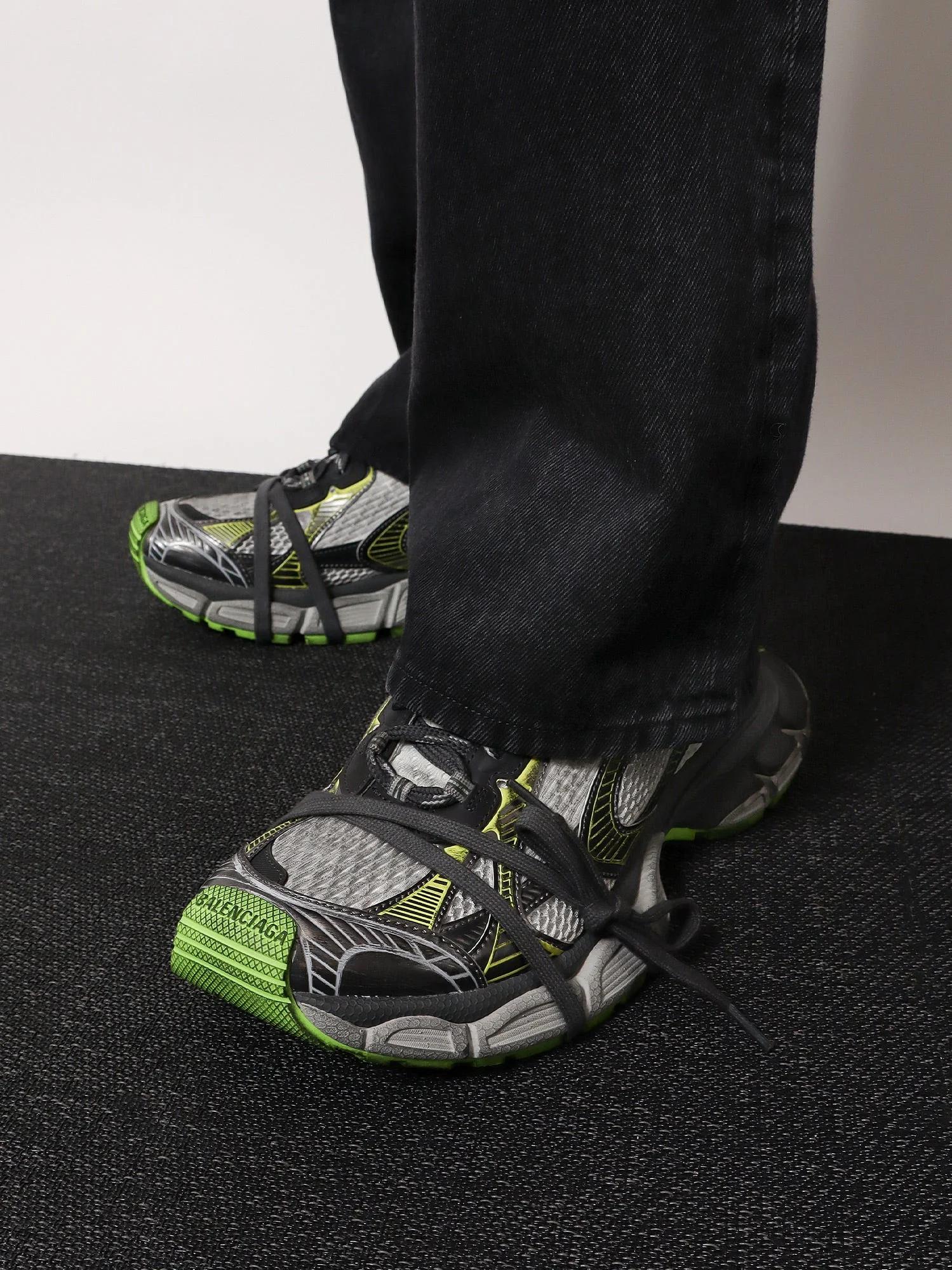 Balenciaga Men 3Xl Mesh And Polyurethane Sneakers - Image 2