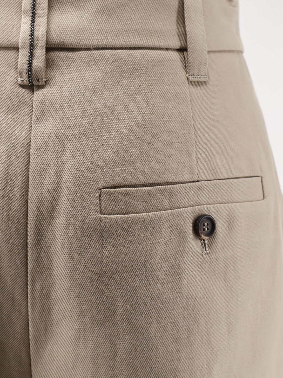 Brunello Cucinelli Women Cotton And Linen Shorts - Image 3