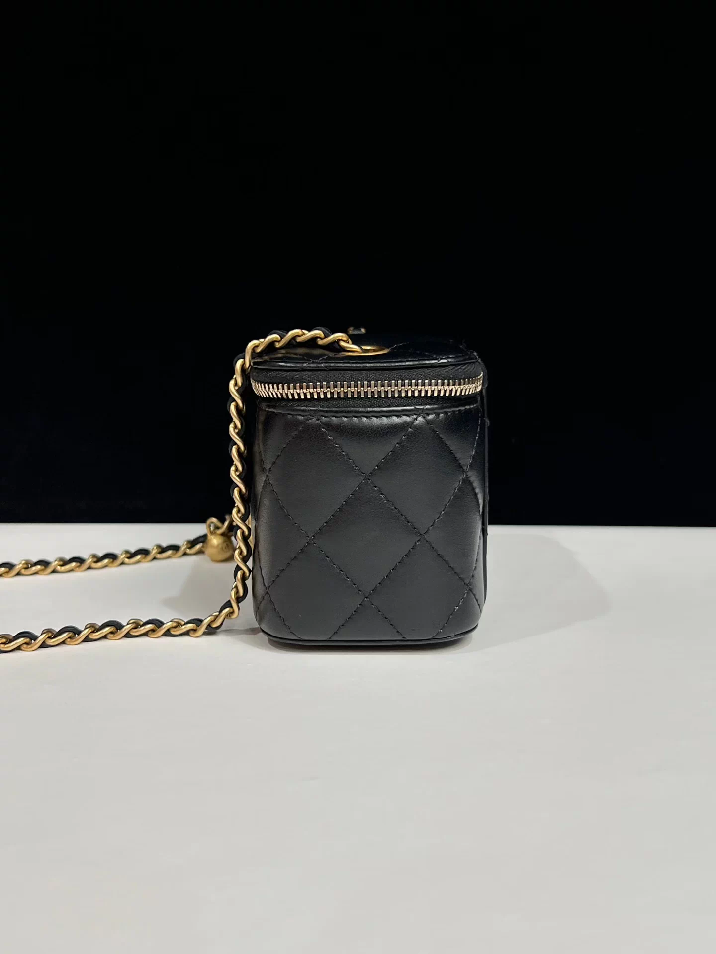 Chanel  Pre-loved Bag Very good condition - Image 8