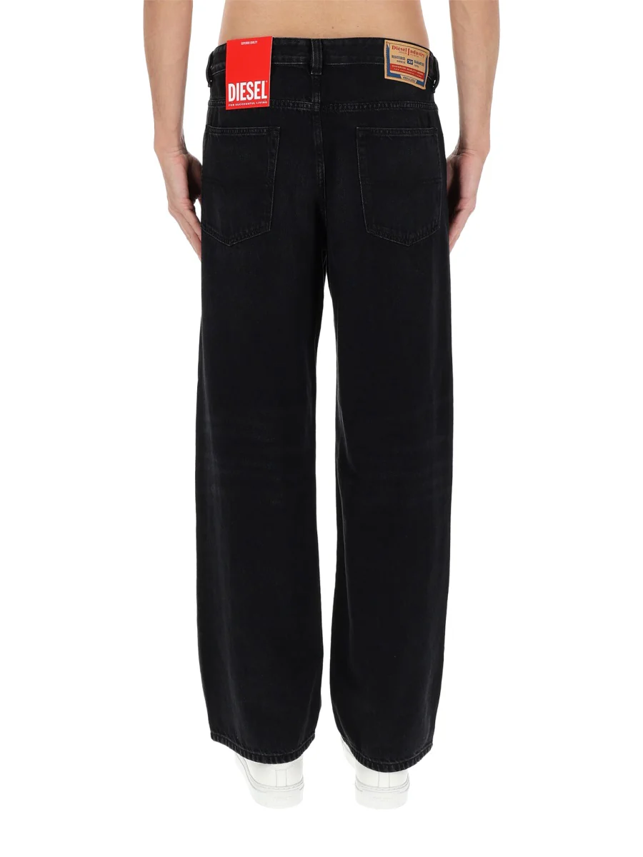 Diesel Men "2001 D-Macro" Jeans - Image 5