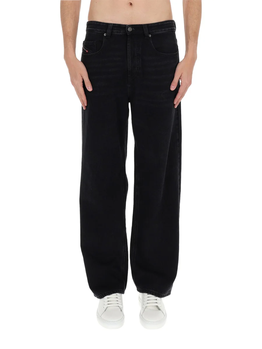 Diesel Men "2001 D-Macro" Jeans - Image 6