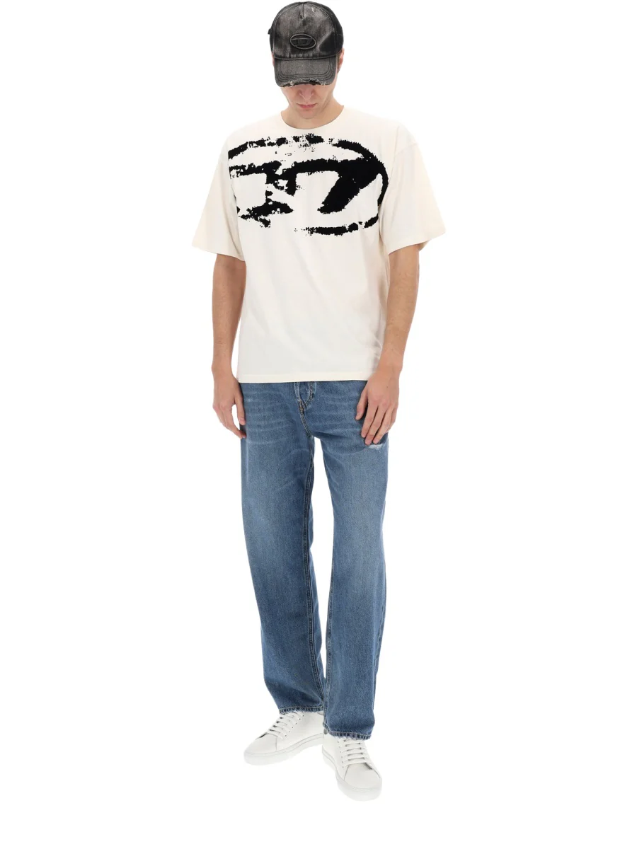 Diesel Men "2024 D-Macs" Jeans - Image 2