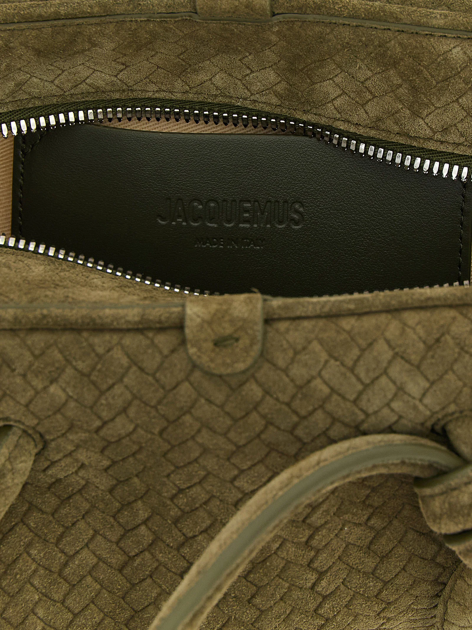 Jacquemus Women 'Le Petit Turismo' Handbag - Image 4