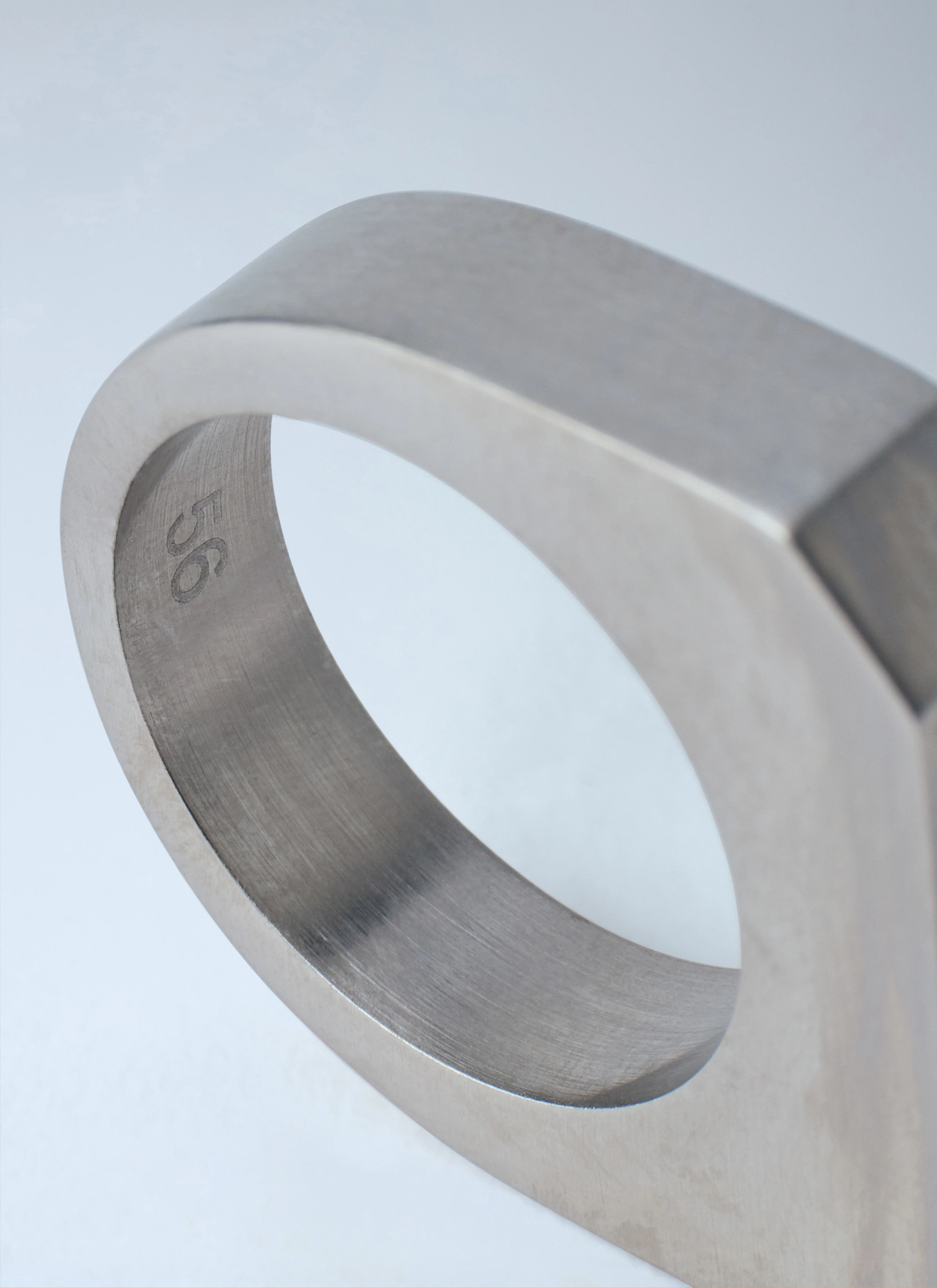 Rick Owens Women Pyramid Palladium Brass Ring - Image 4